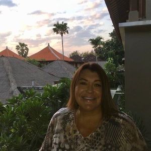 Meet your Posher, Lee